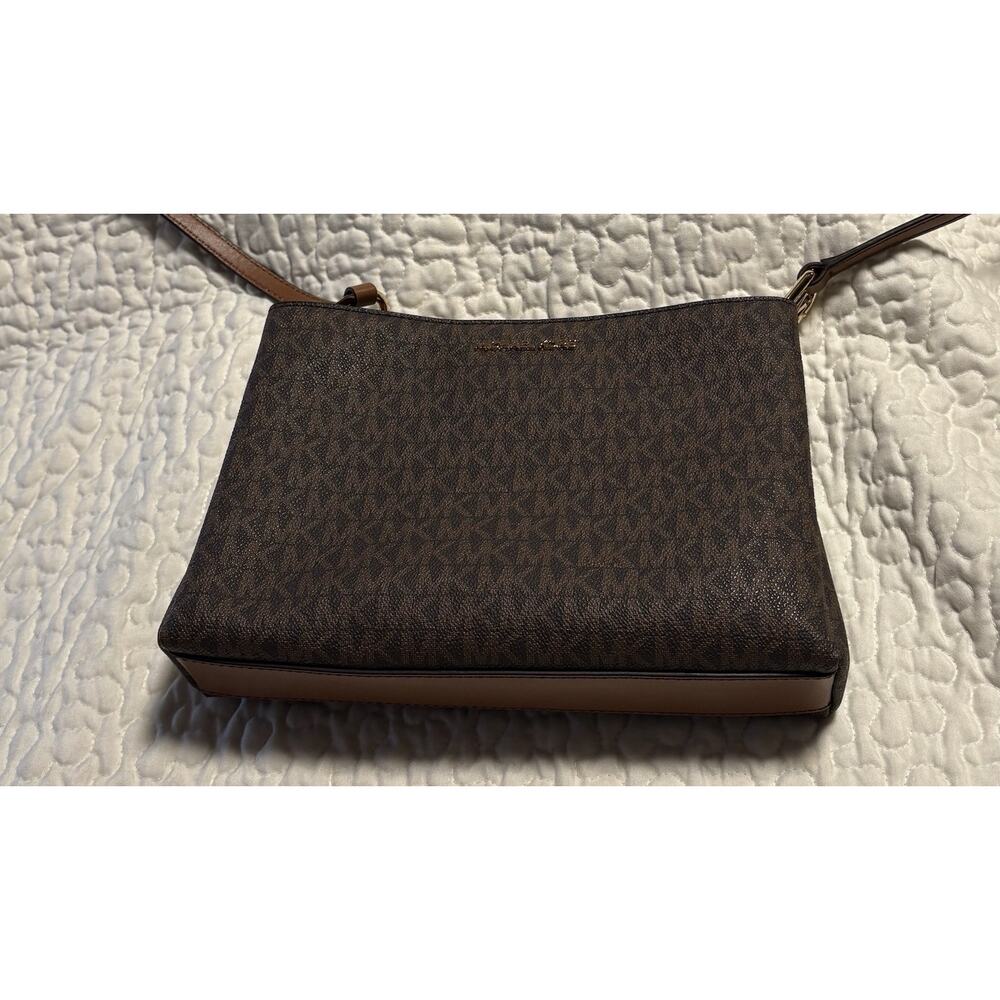 Michael Kors Outlet Trisha Medium Logo Purse & Jet Set Large Travel Logo Wallet